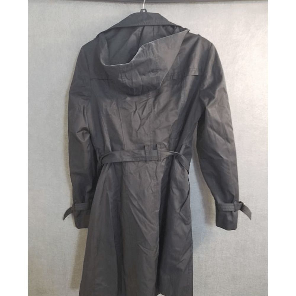 Cole Haan Women's Classic Belted Trench Black/ Gray Coat Size Medium, MSRP $225 - Picture 6 of 6